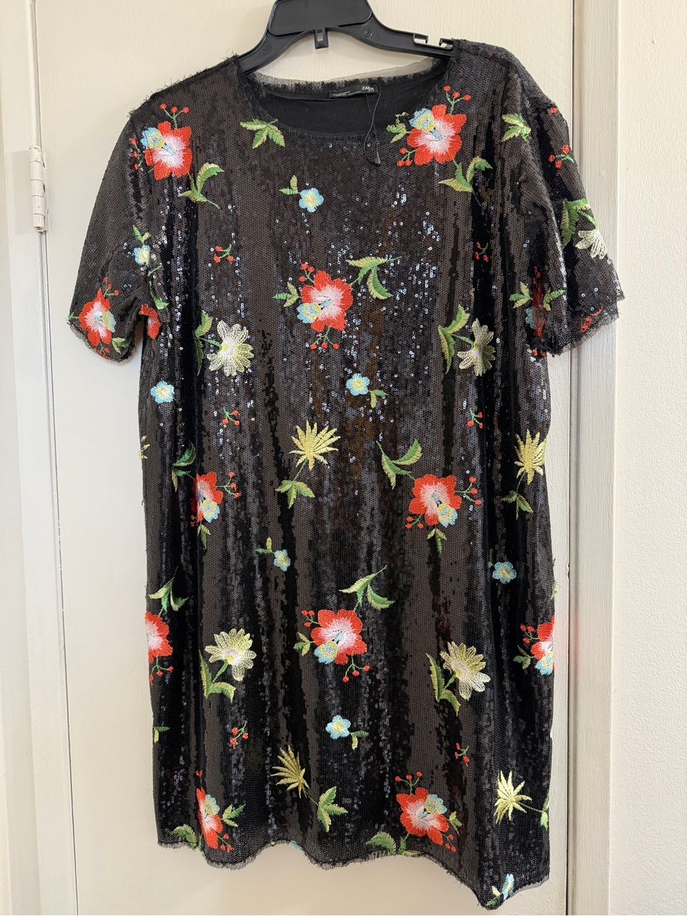 Zara NWOT Black Sequin Dress with Multicolor Floral Embroidery Sz XL